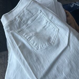 NWOT WIDE LEG LOFT WHITE CROPPED DENIM